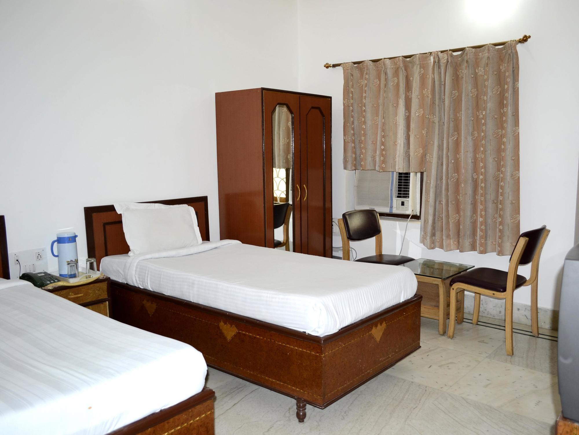 Hotel Tokyo Vihar Bodh Gaya Exterior foto
